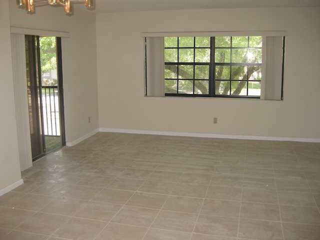 GRENADIER LAKES AT WELLEBY CONDO - Residential Lease