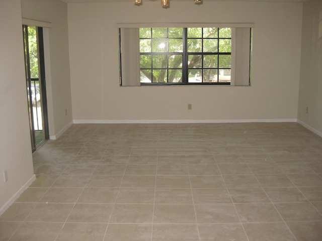 GRENADIER LAKES AT WELLEBY CONDO - Residential Lease