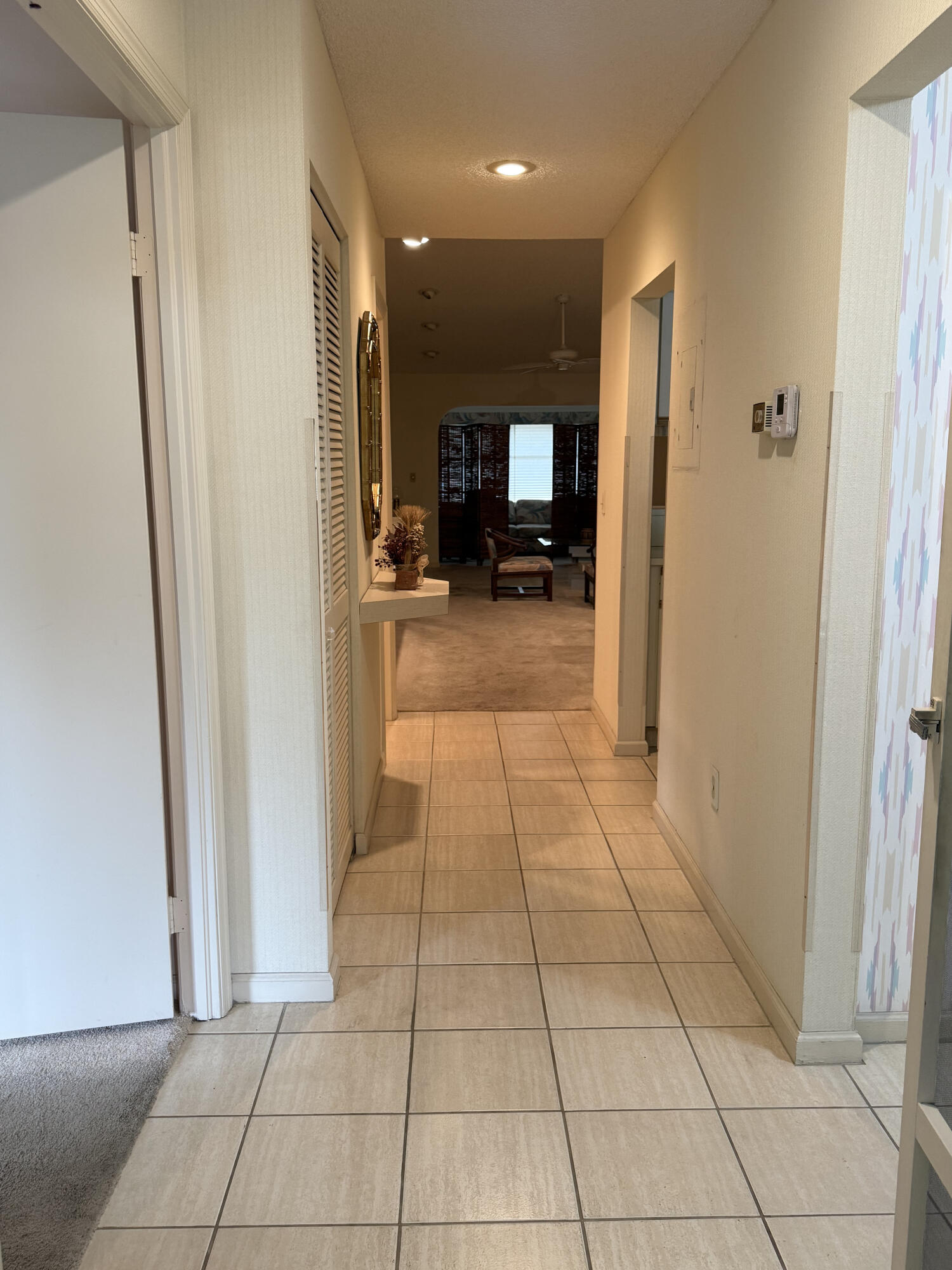 LAKESIDE CONDO 8 OF BANYAN SPRINGS - Residential