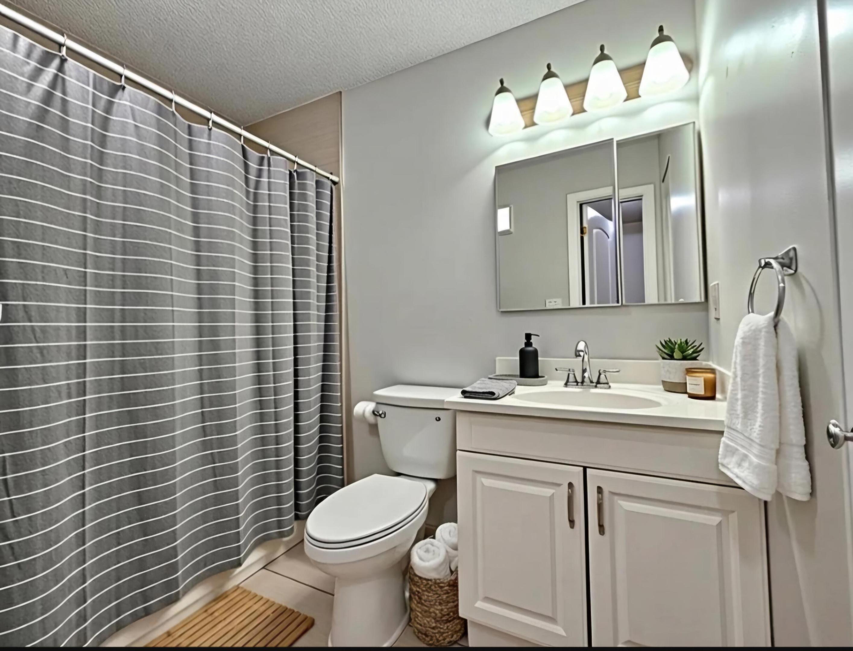COCO PARC CONDO - Residential Lease