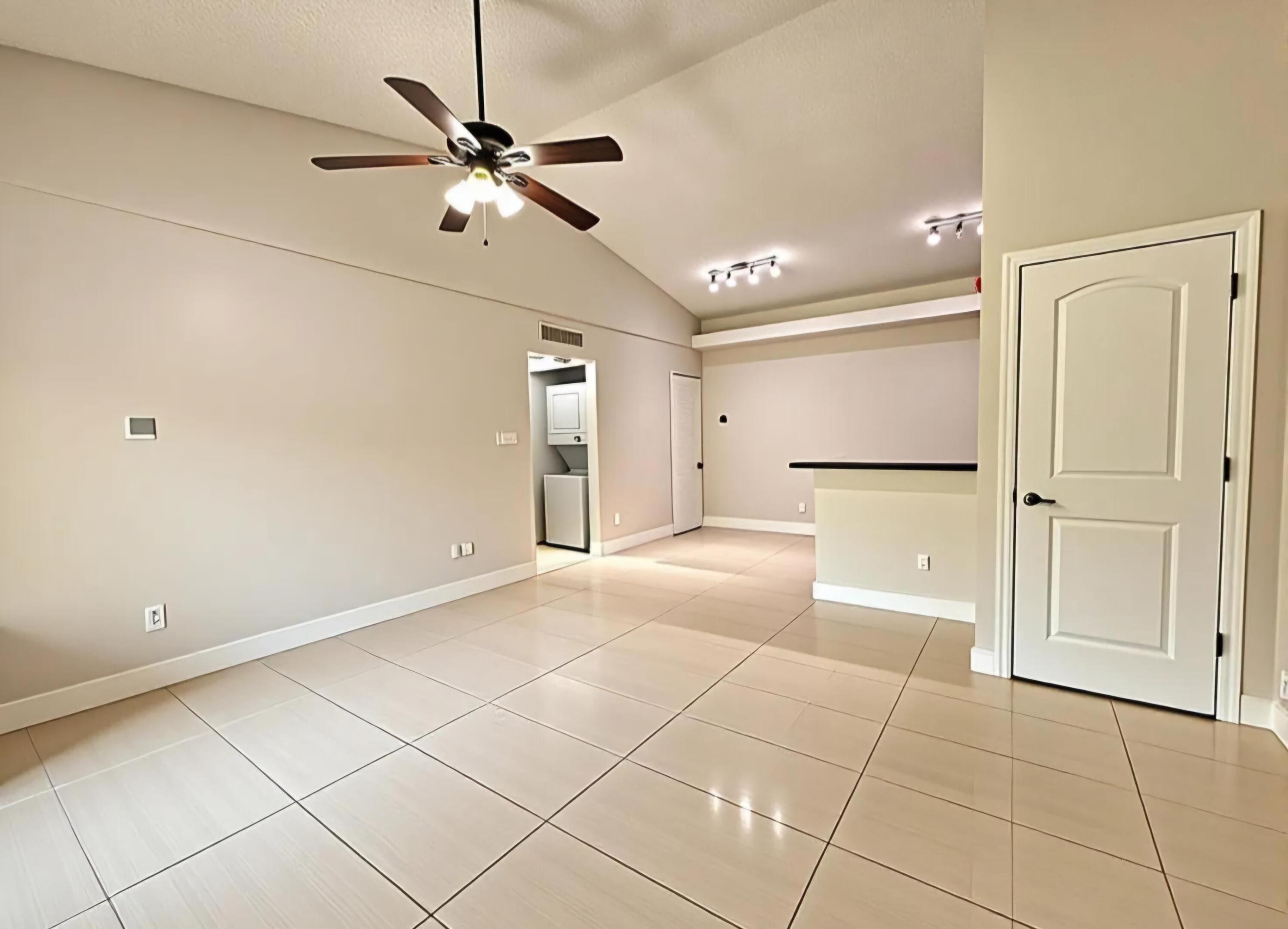 COCO PARC CONDO - Residential Lease