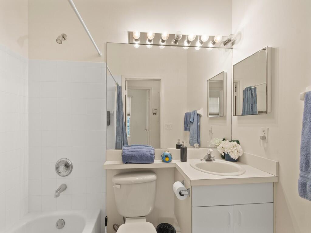 KINGS ISLE PHASE III - Residential