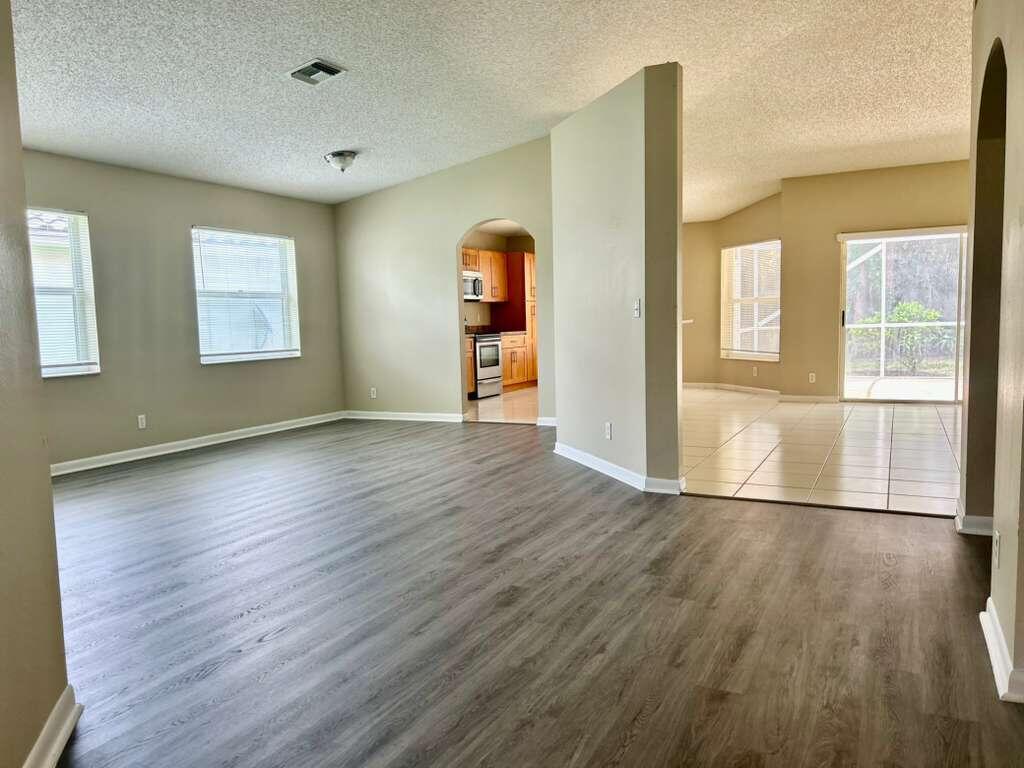LAKEFIELD OF THE LANDINGS AT WELLINGTON 1 - Residential