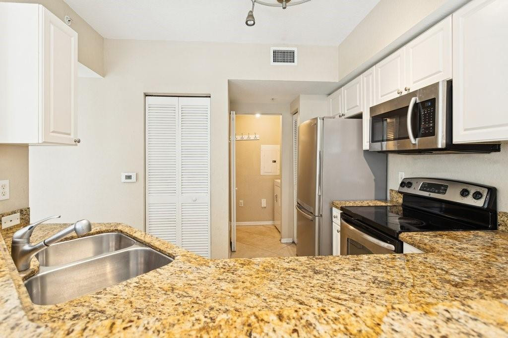 CYPRESS POINTE AT CORAL SPRINGS - Residential