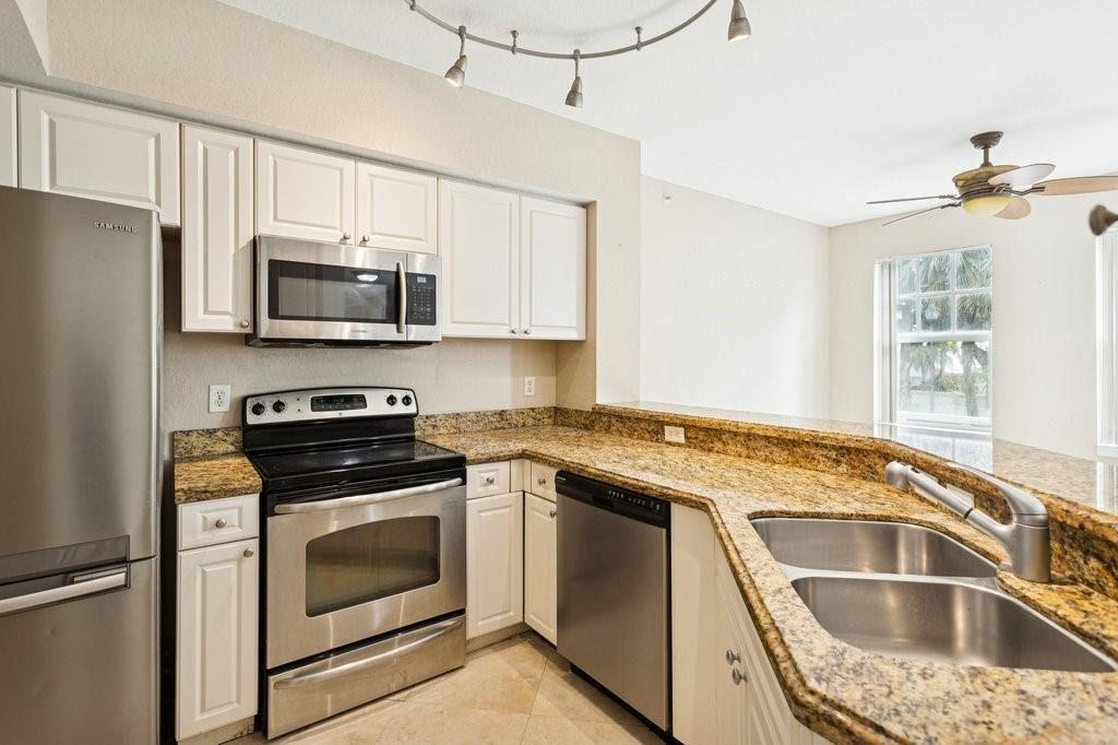 CYPRESS POINTE AT CORAL SPRINGS - Residential