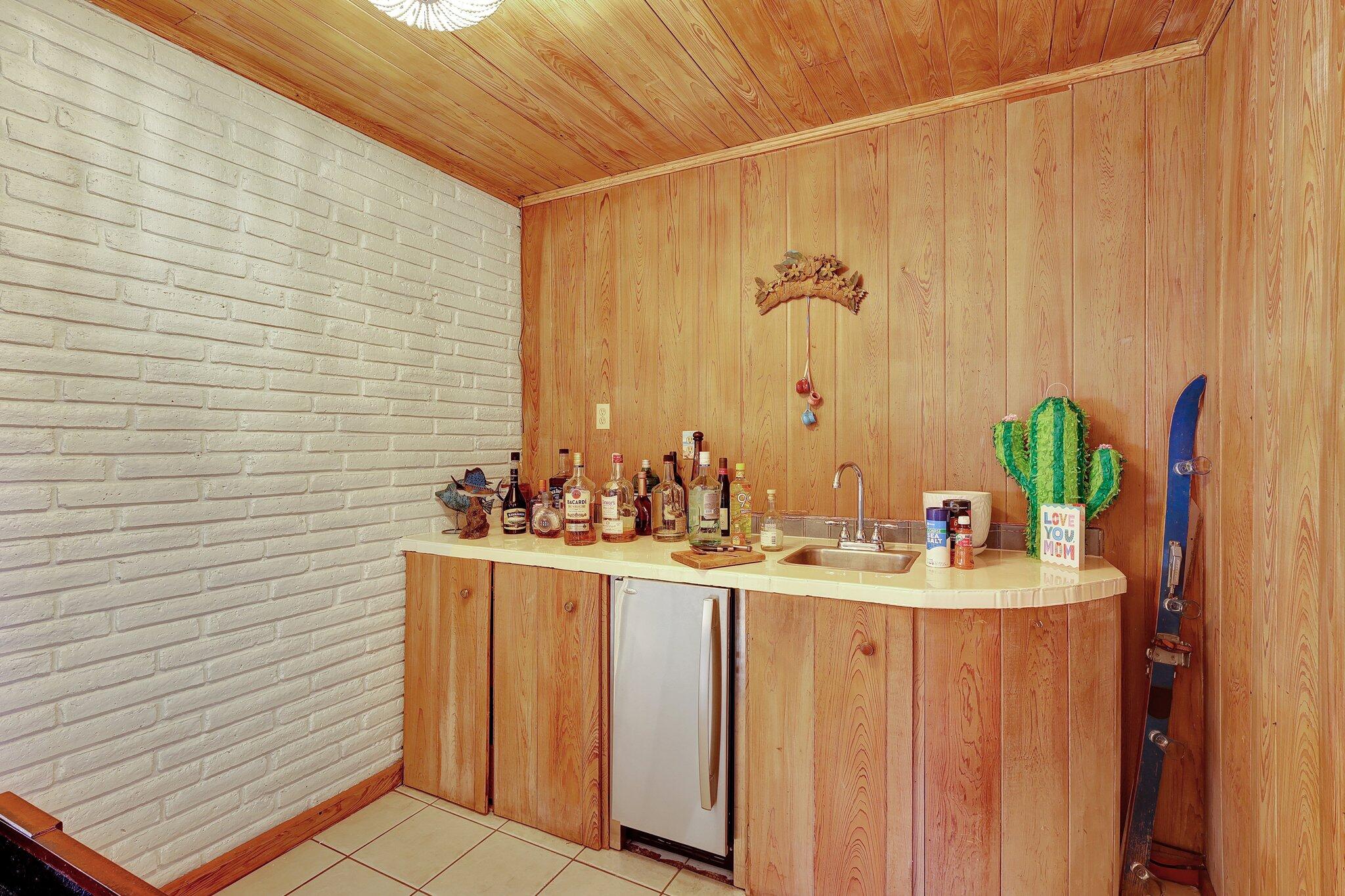METES AND BOUNDS - Residential Lease
