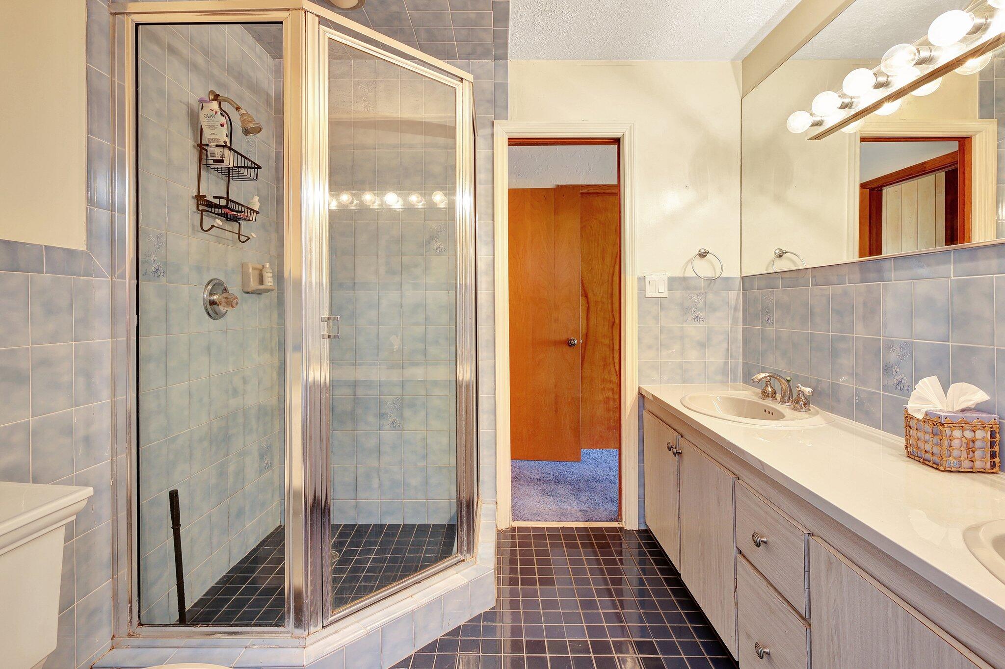 METES AND BOUNDS - Residential Lease