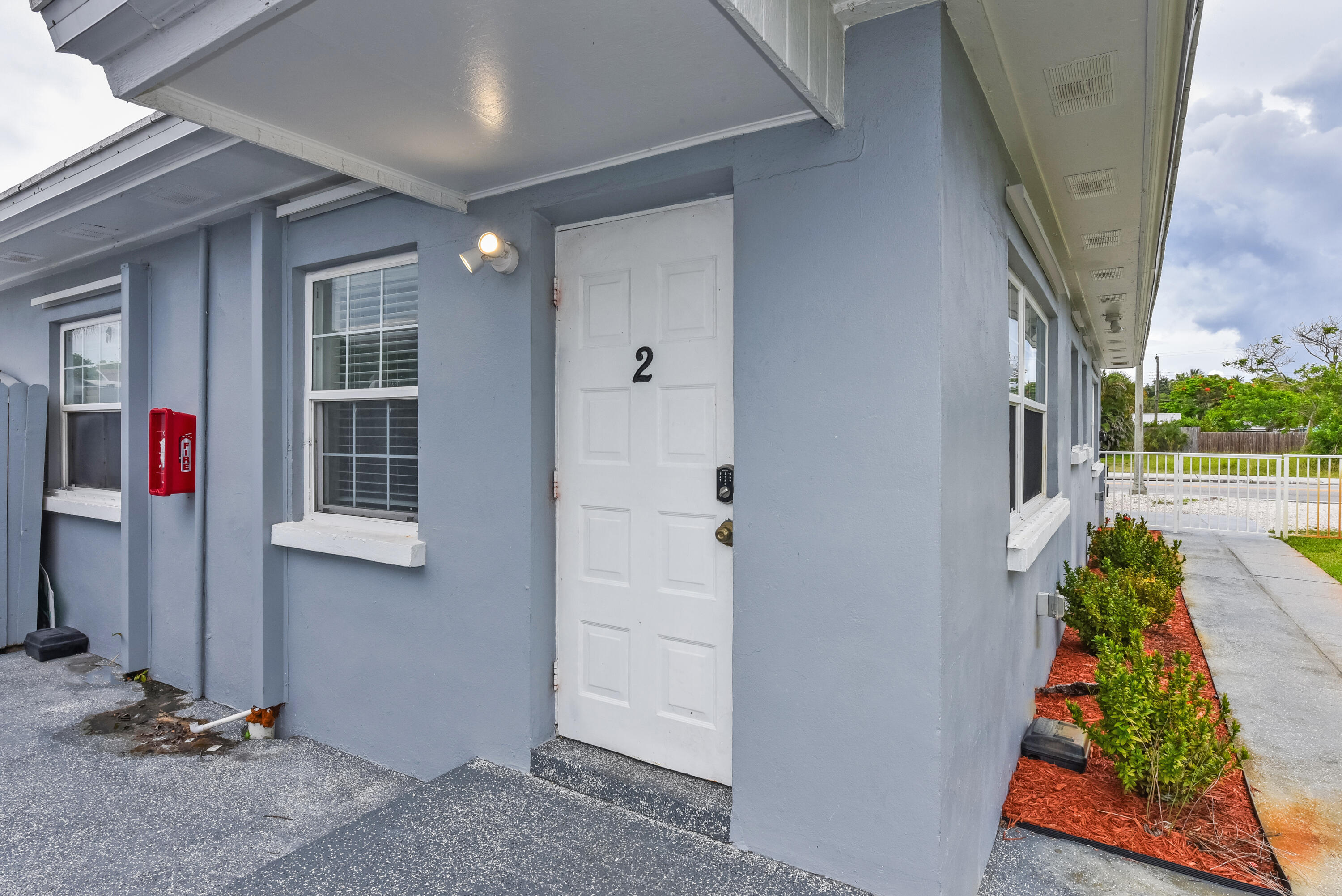 LAKE WORTH TOWN OF ADD 1 - Residential Lease