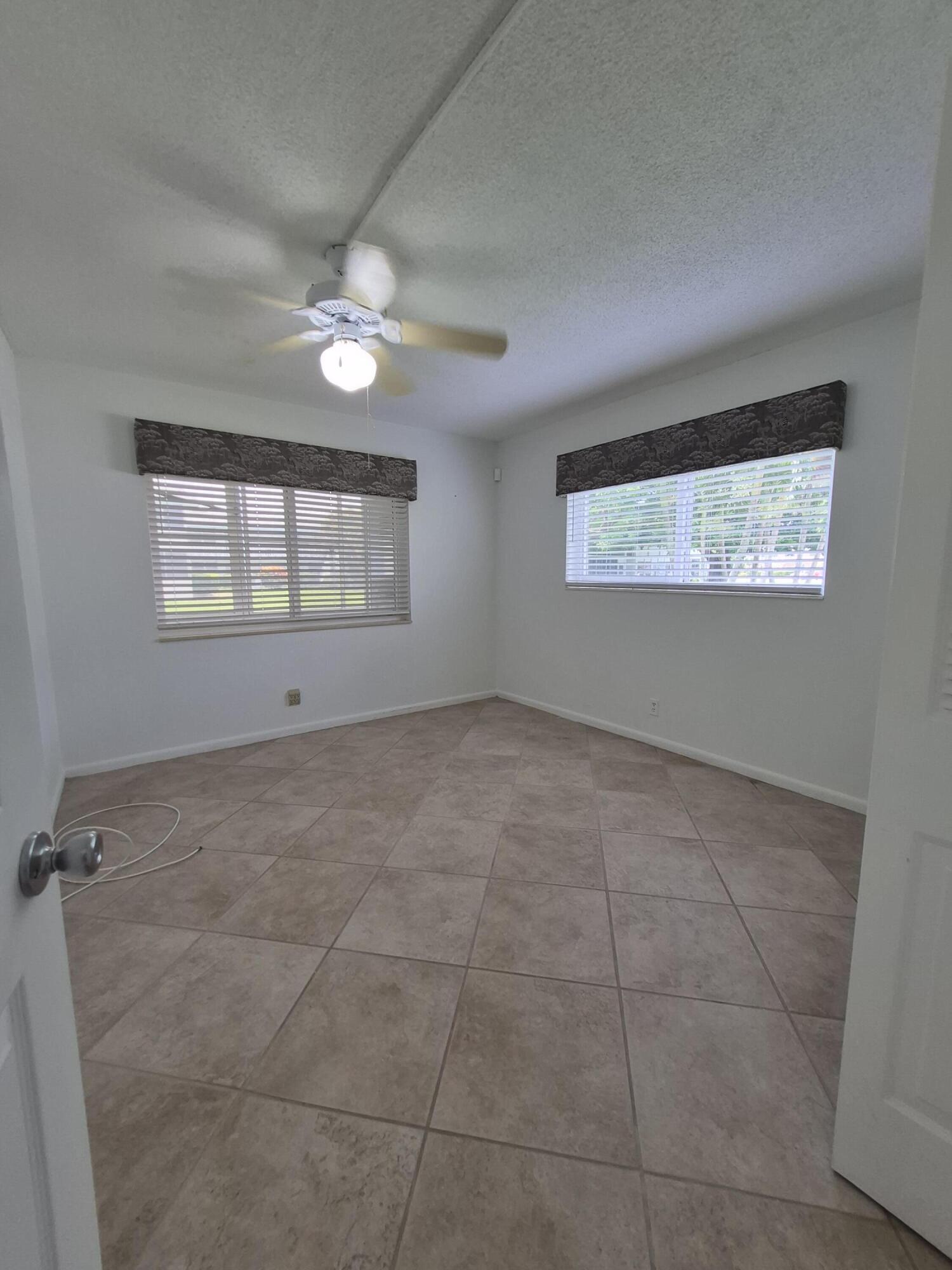 DORCHESTER CONDO - Residential Lease