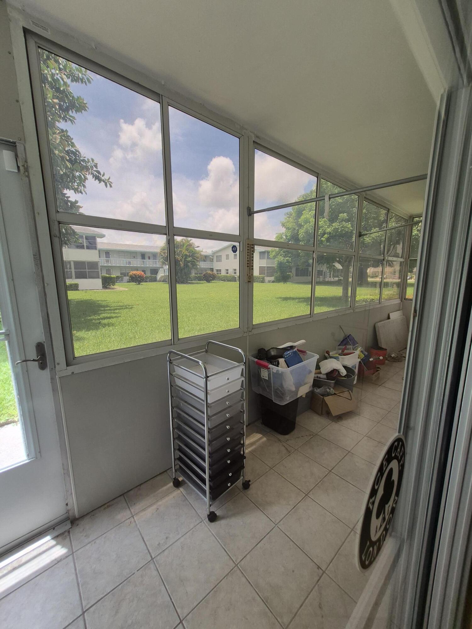DORCHESTER CONDO - Residential Lease