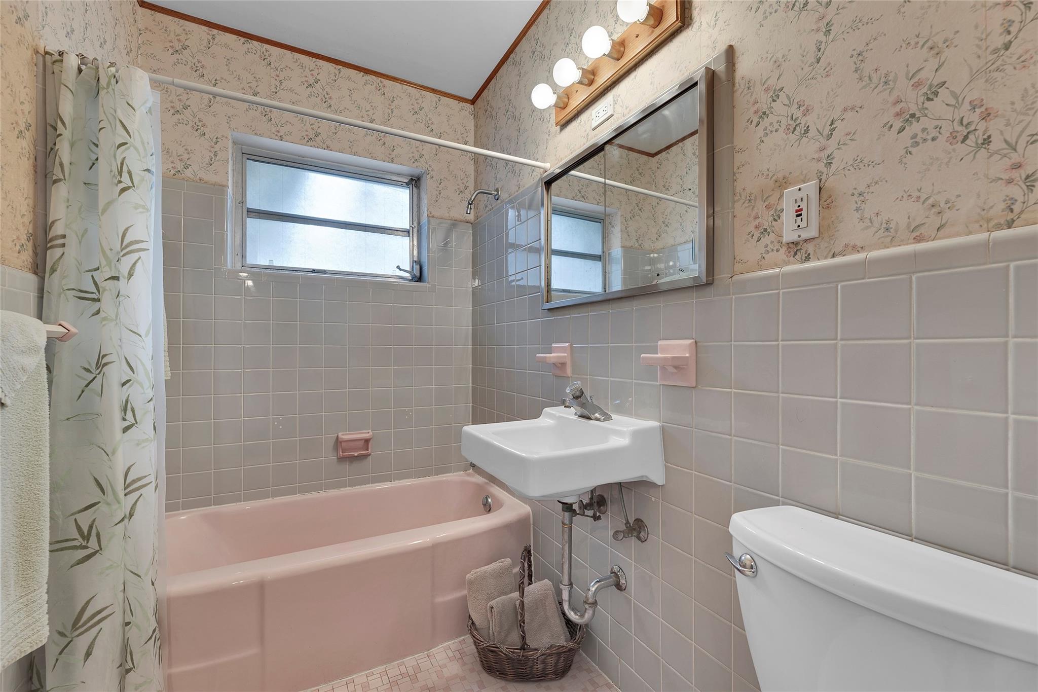 Cypress Point 28-16 B - Residential