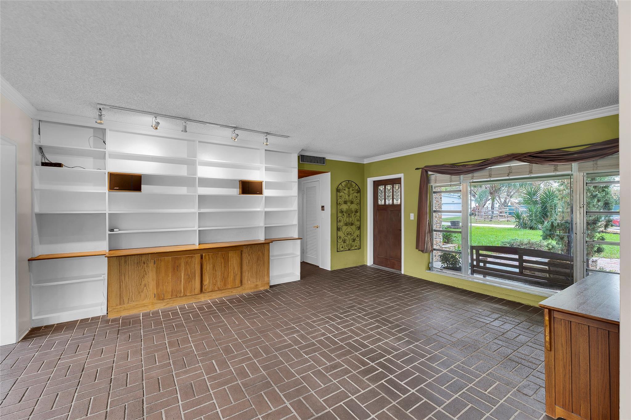 Cypress Point 28-16 B - Residential