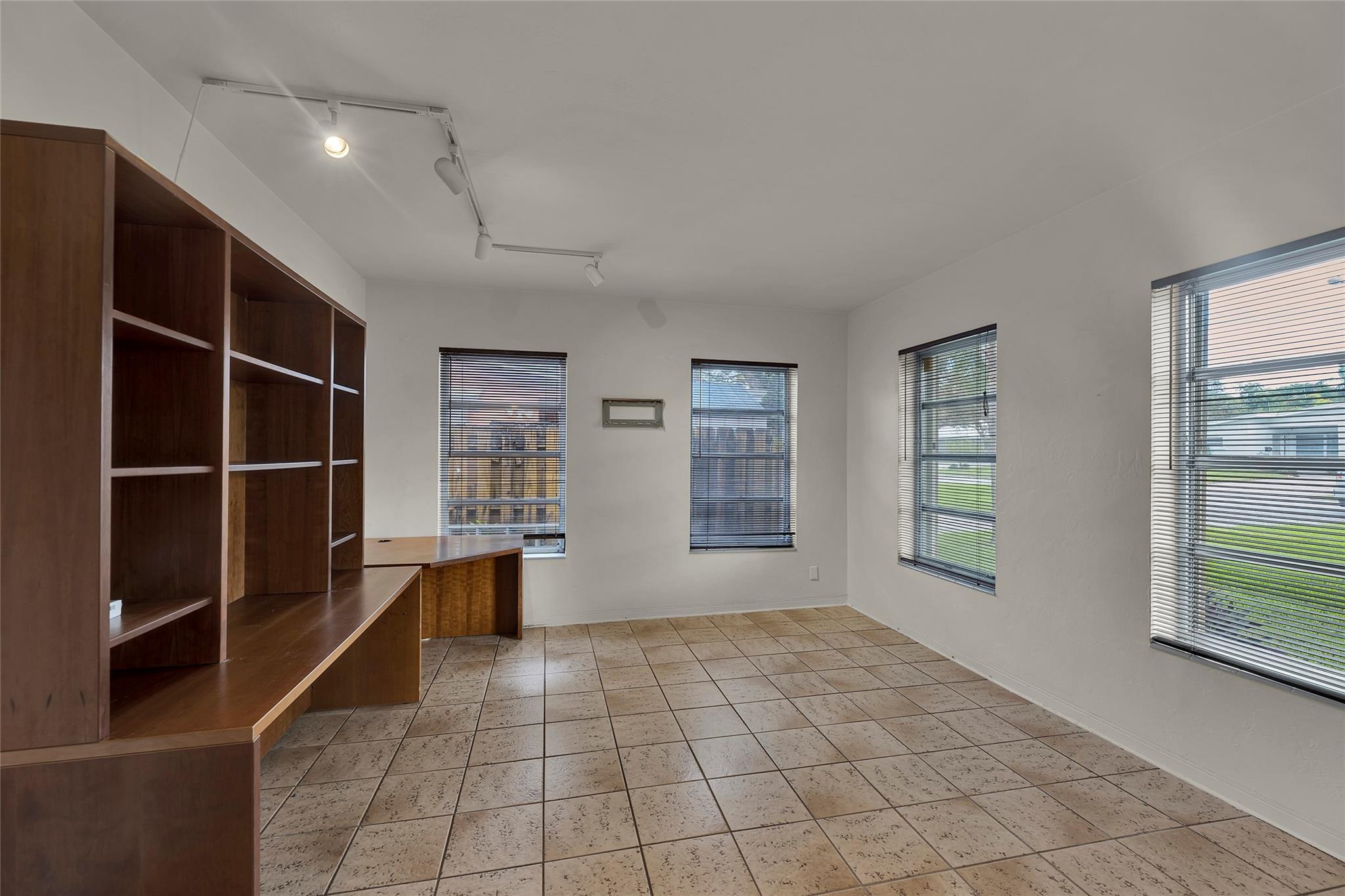 Cypress Point 28-16 B - Residential