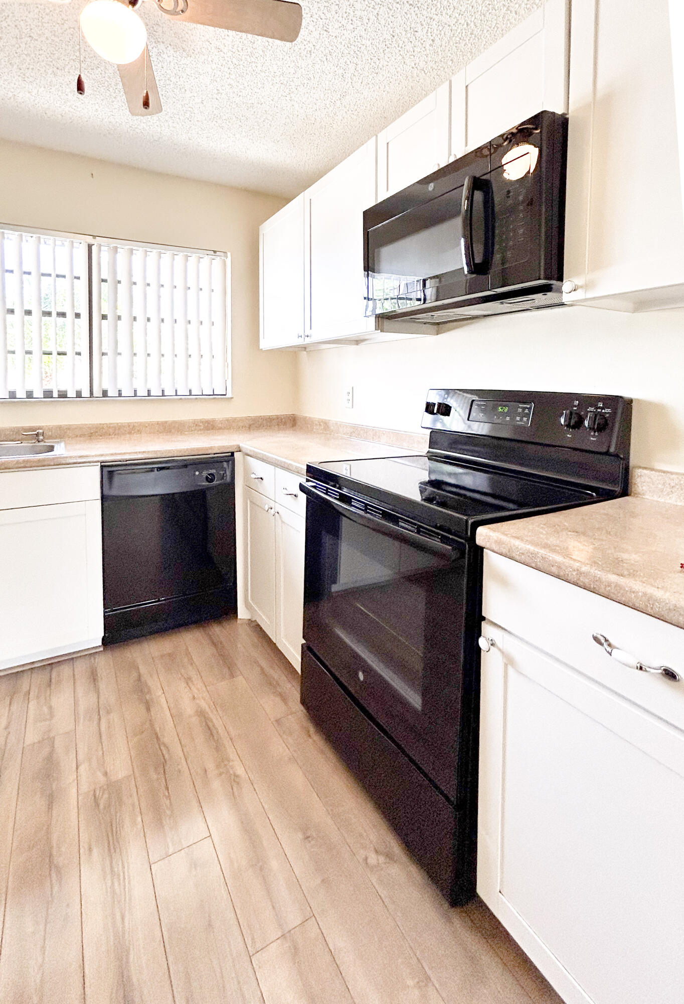 PORT ST LUCIE SECTION 53 1ST REPLAT - Residential