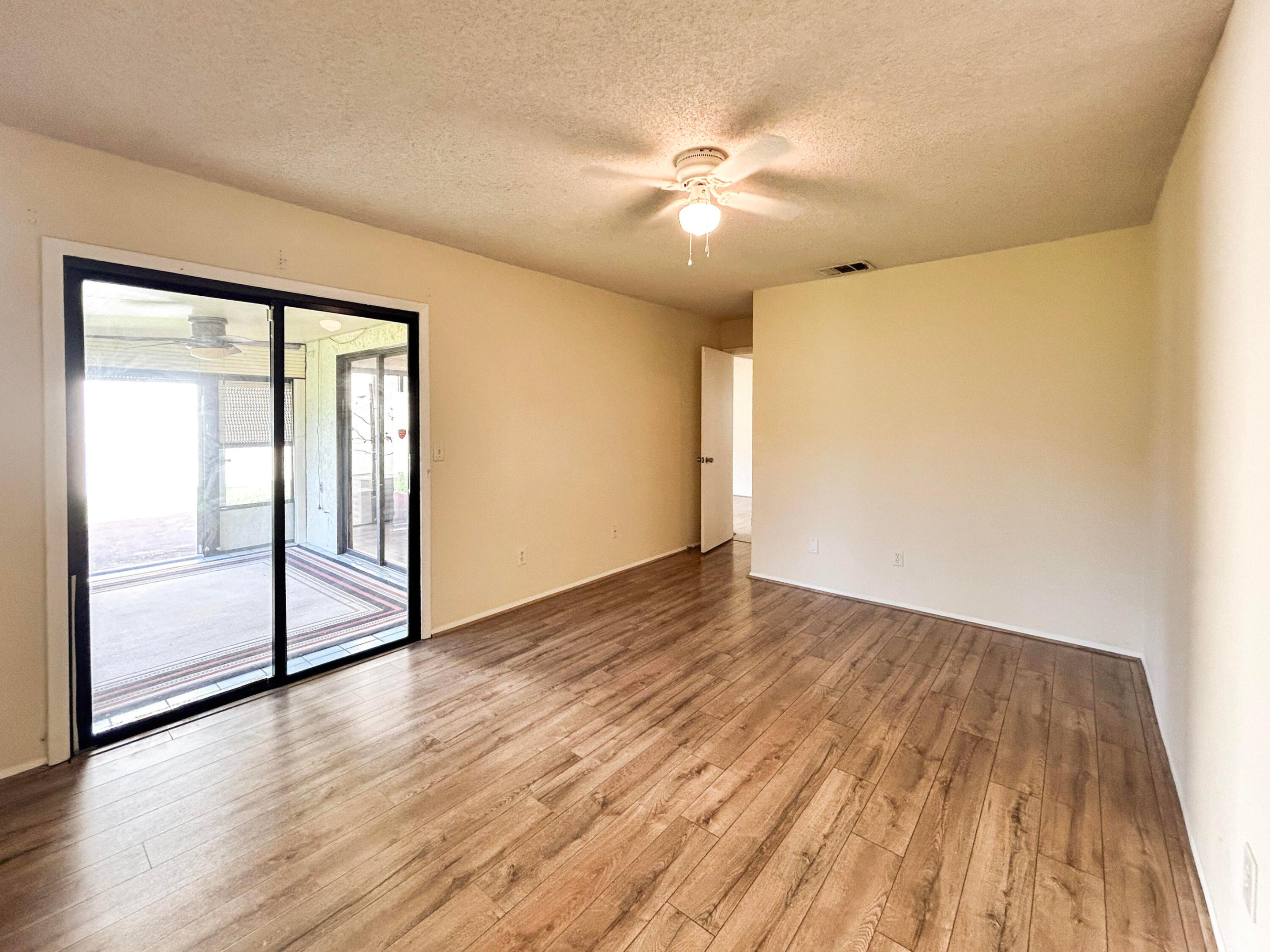 PORT ST LUCIE SECTION 53 1ST REPLAT - Residential