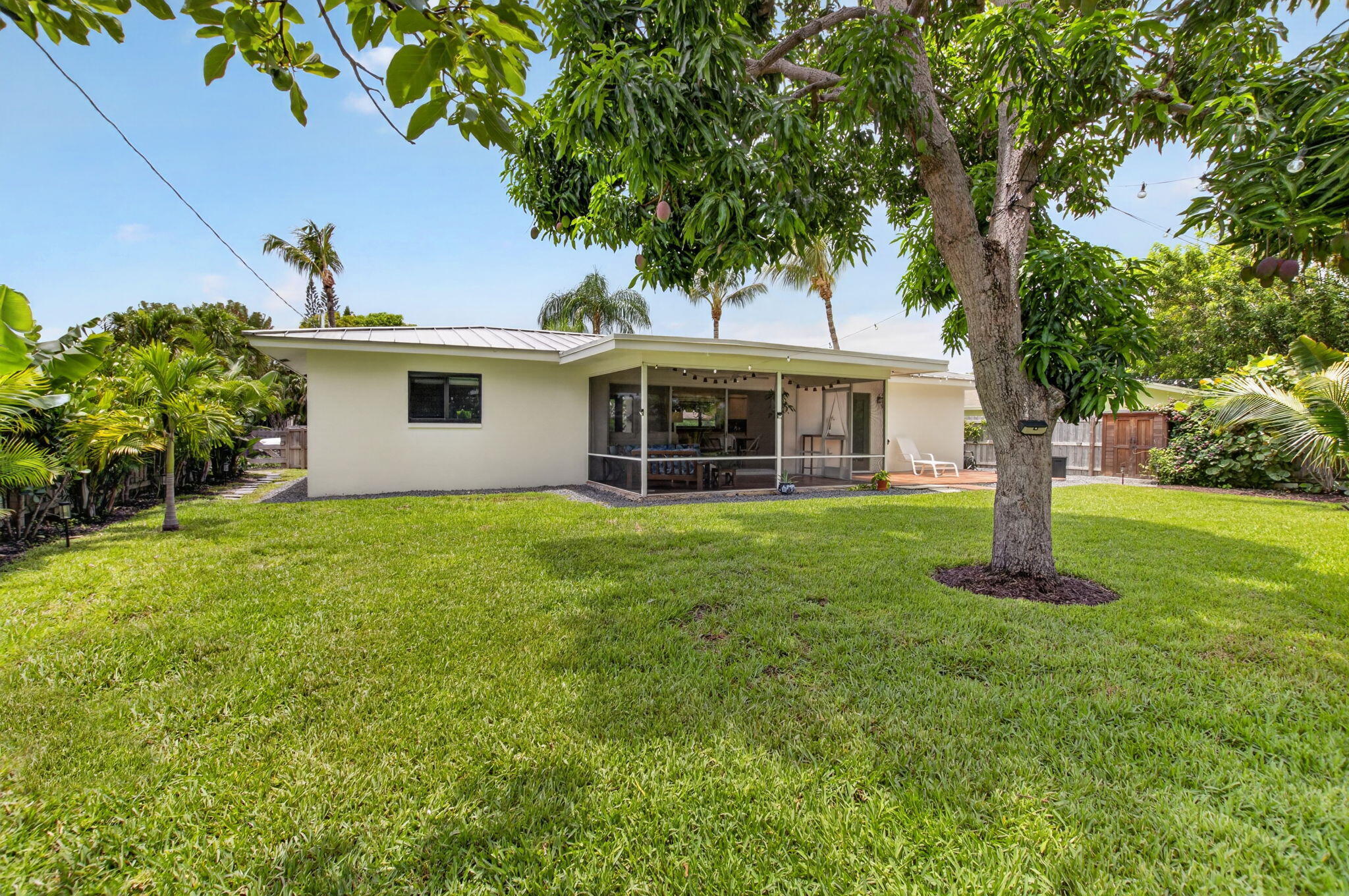 BOCA RATON SQUARE UNIT 4 - Residential