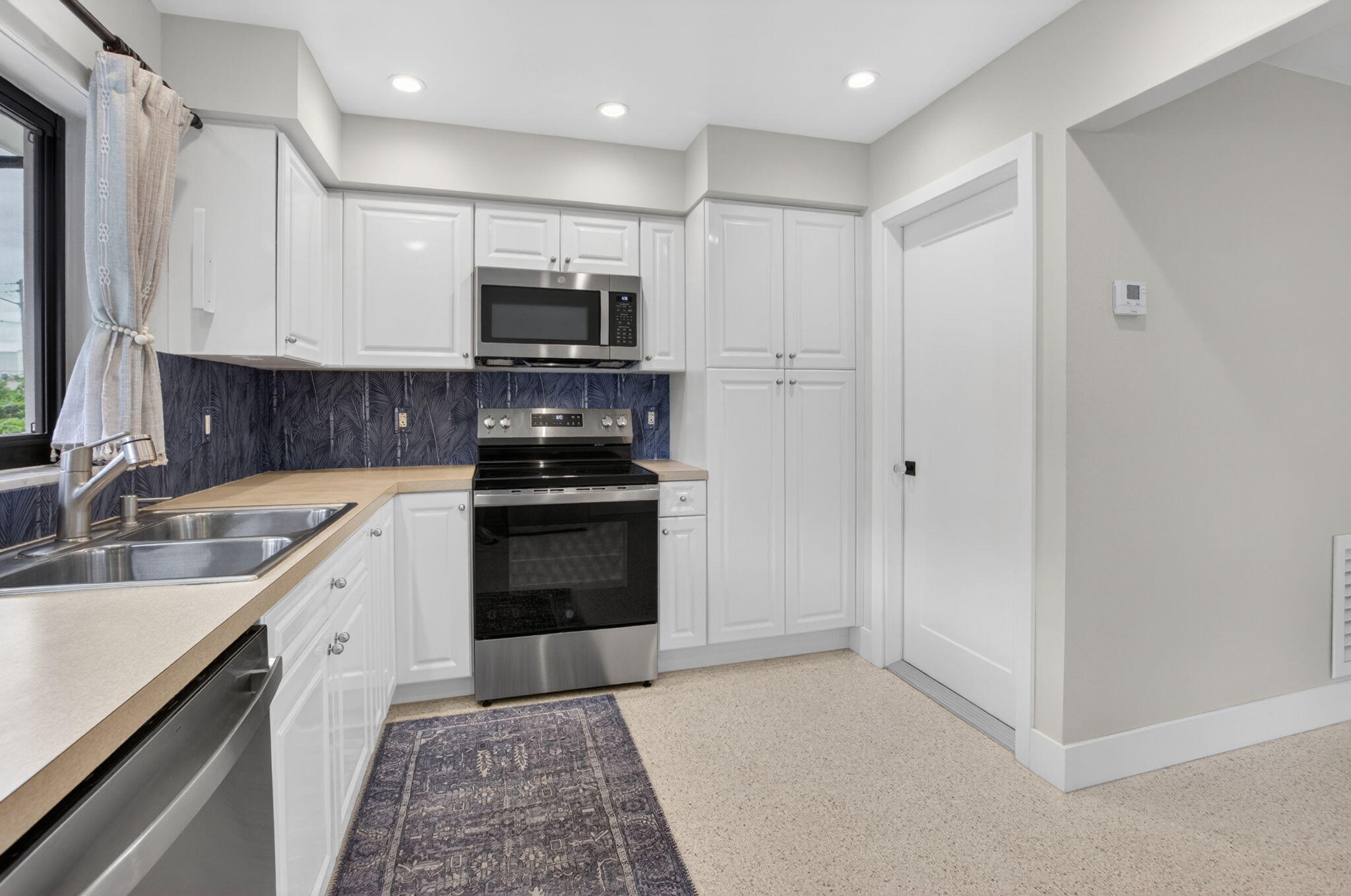 BOCA RATON SQUARE UNIT 4 - Residential