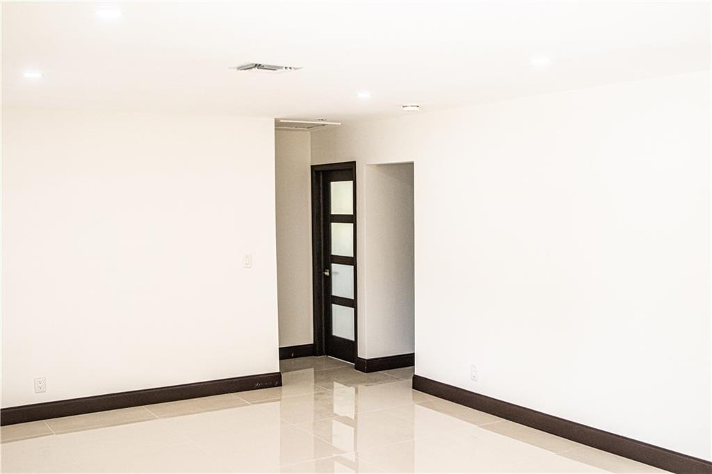 UNIVERSITY GARDENS - Residential