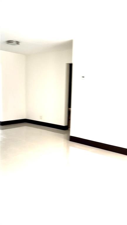 UNIVERSITY GARDENS - Residential