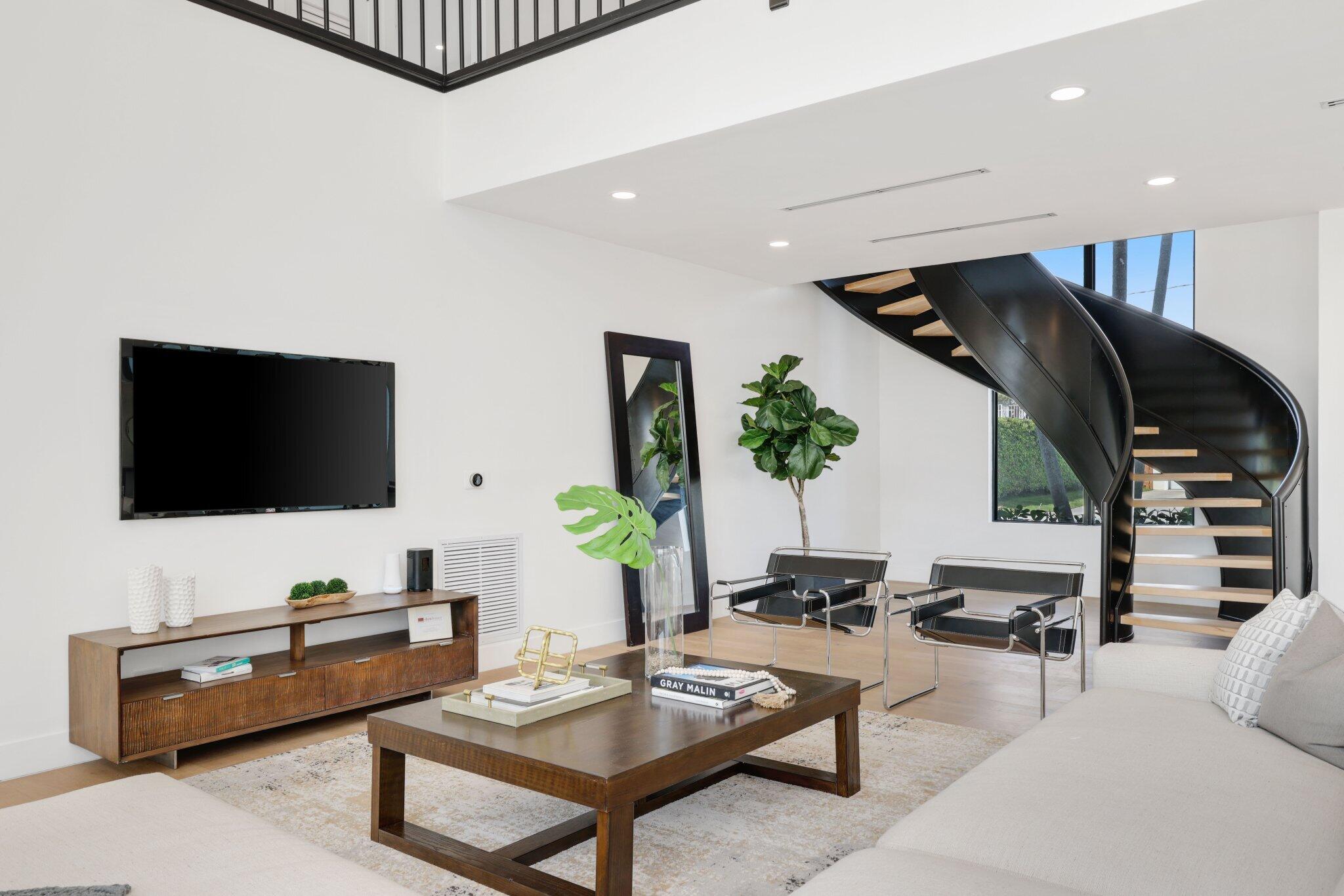 BLUE INLET - Residential