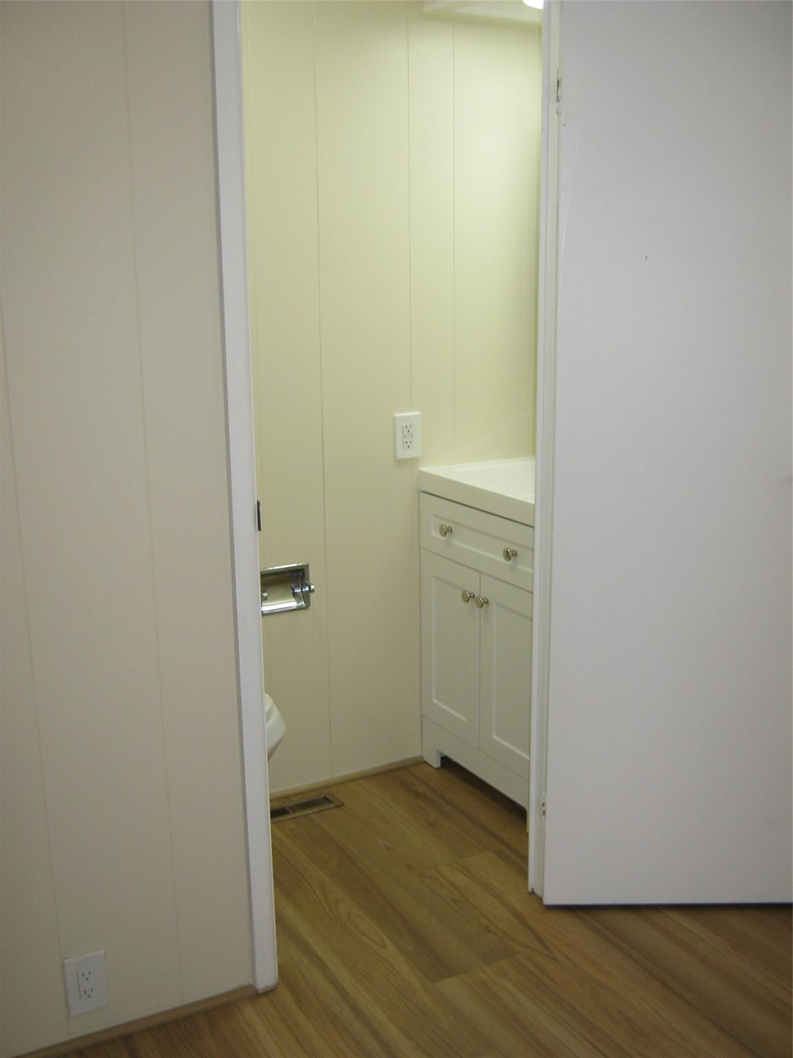 WATERGATE MOBILE HOME ESTATES - Residential Lease