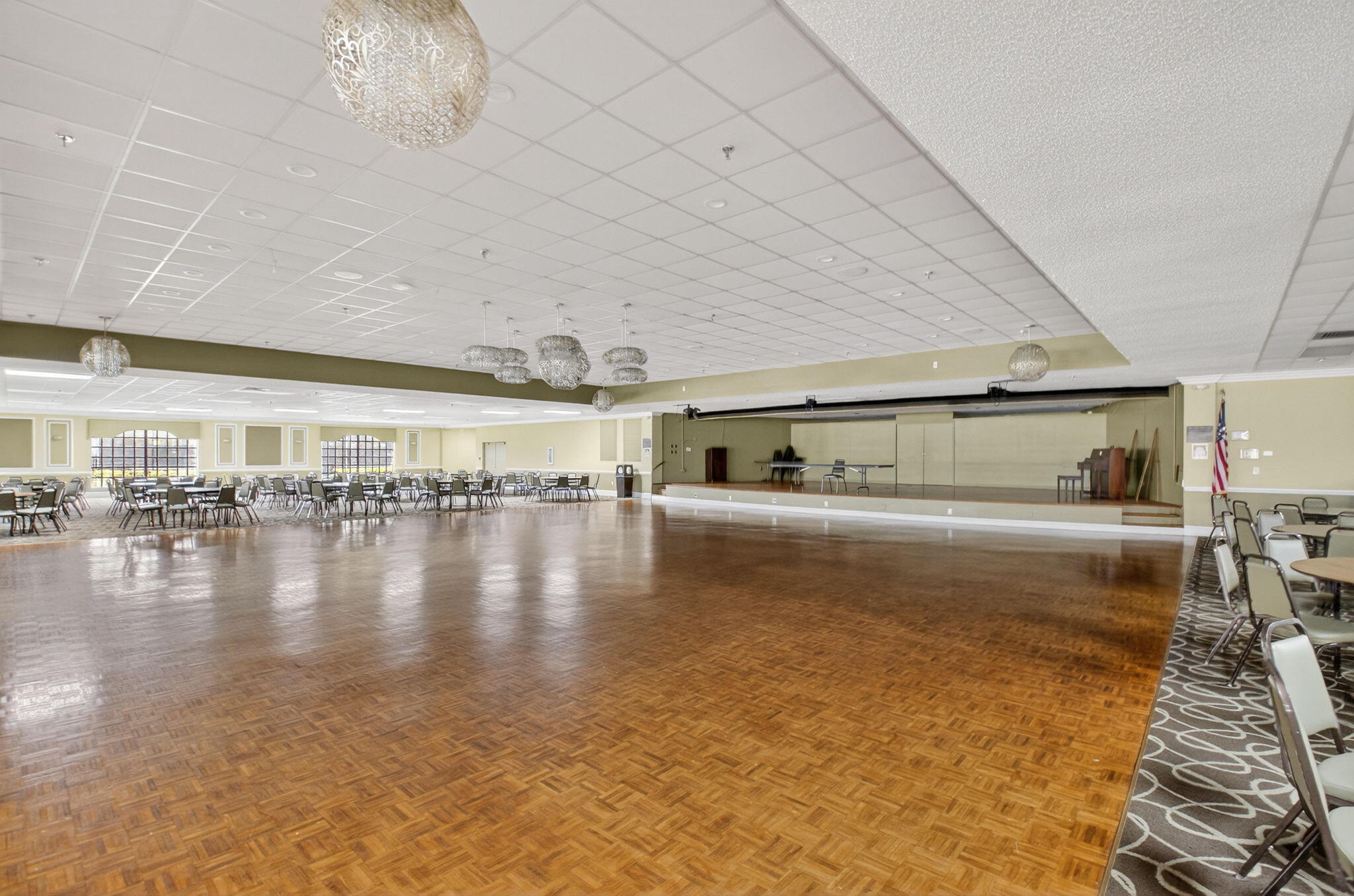 GUILDFORD AT CENTURY VILLAGE CONDO - Residential