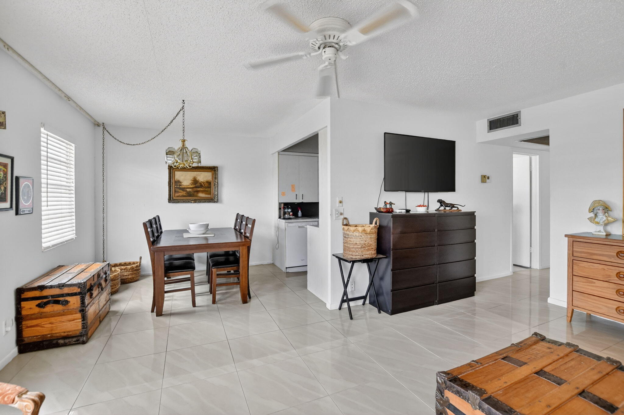 GUILDFORD AT CENTURY VILLAGE CONDO - Residential
