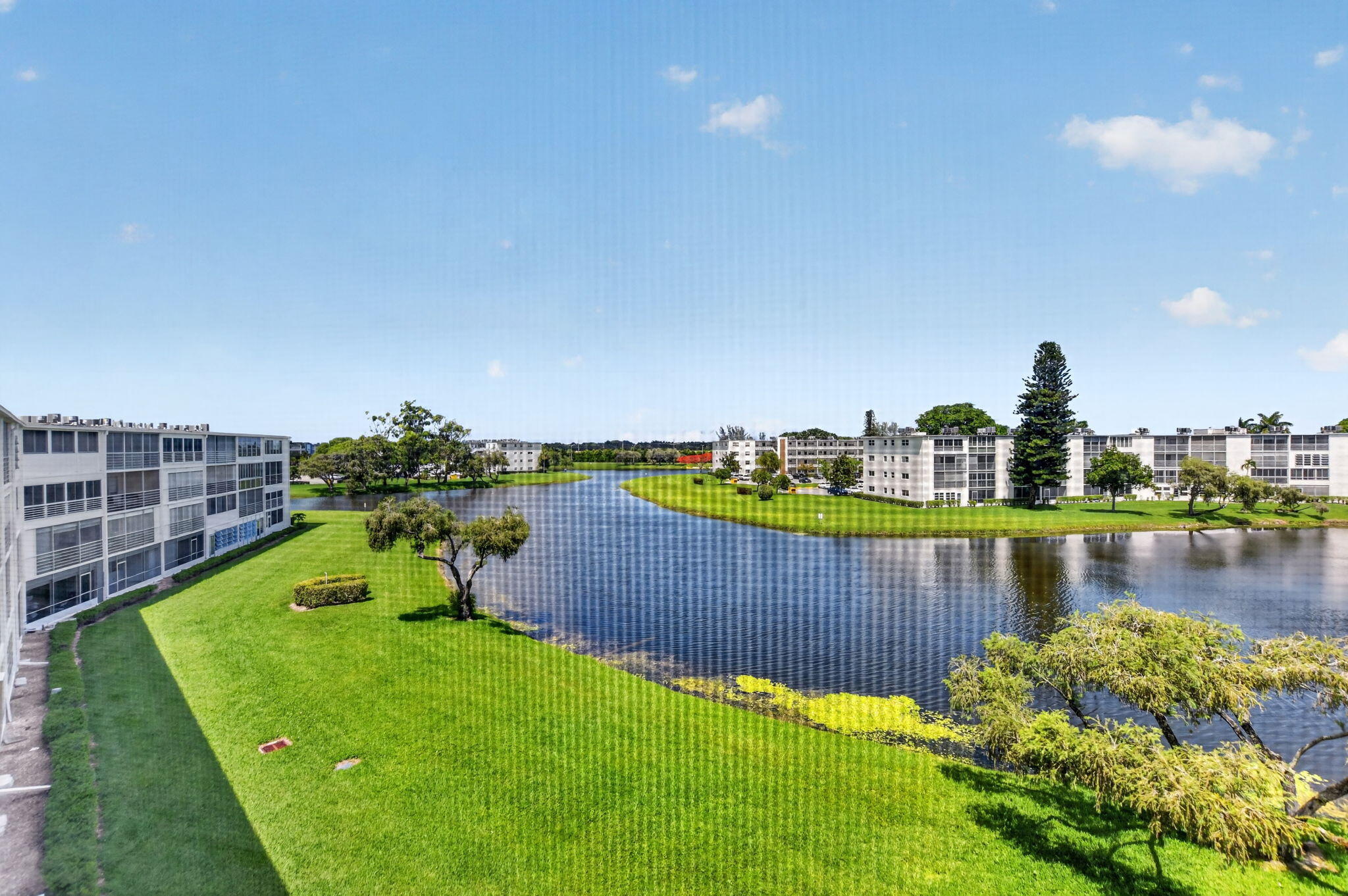 GUILDFORD AT CENTURY VILLAGE CONDO - Residential