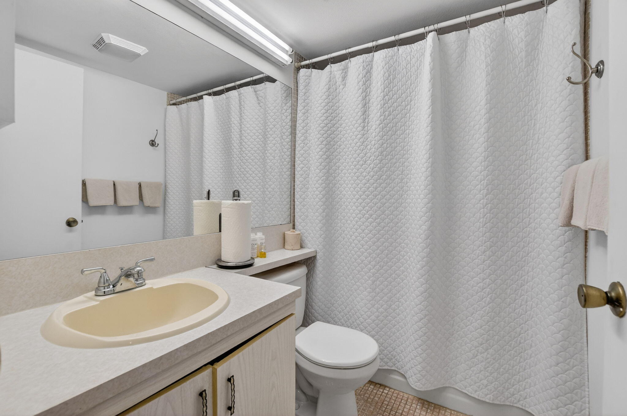 GUILDFORD AT CENTURY VILLAGE CONDO - Residential