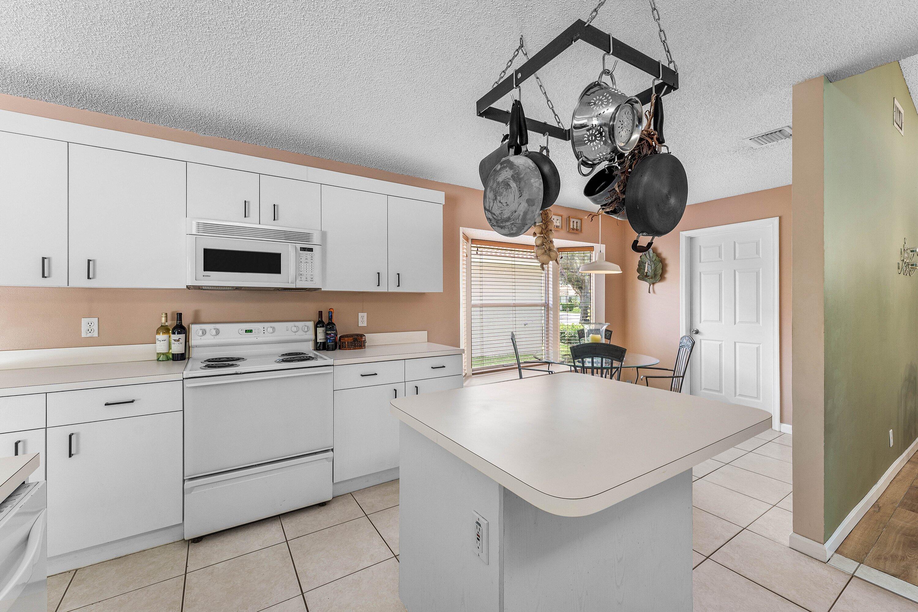 LEES CROSSING - Residential