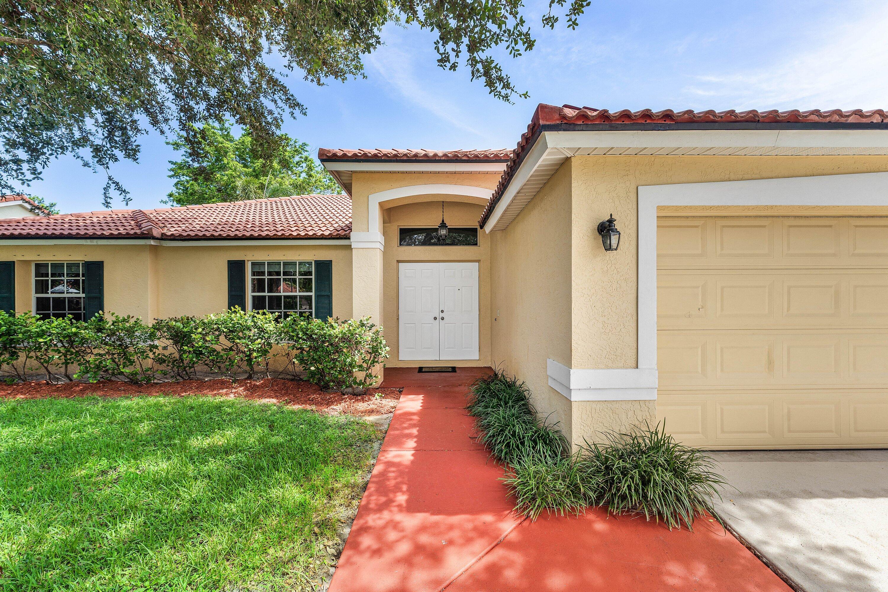 LEES CROSSING - Residential