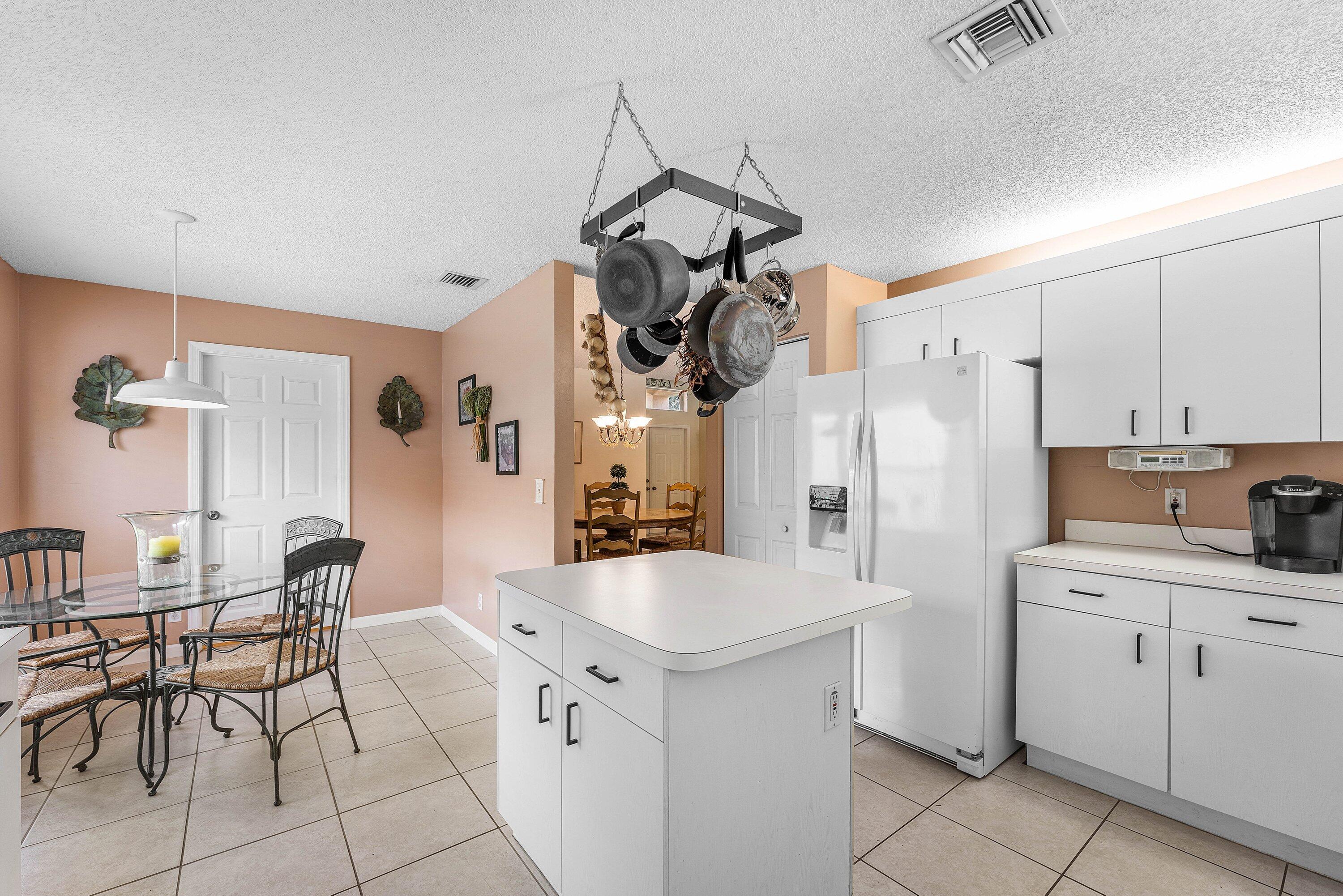 LEES CROSSING - Residential