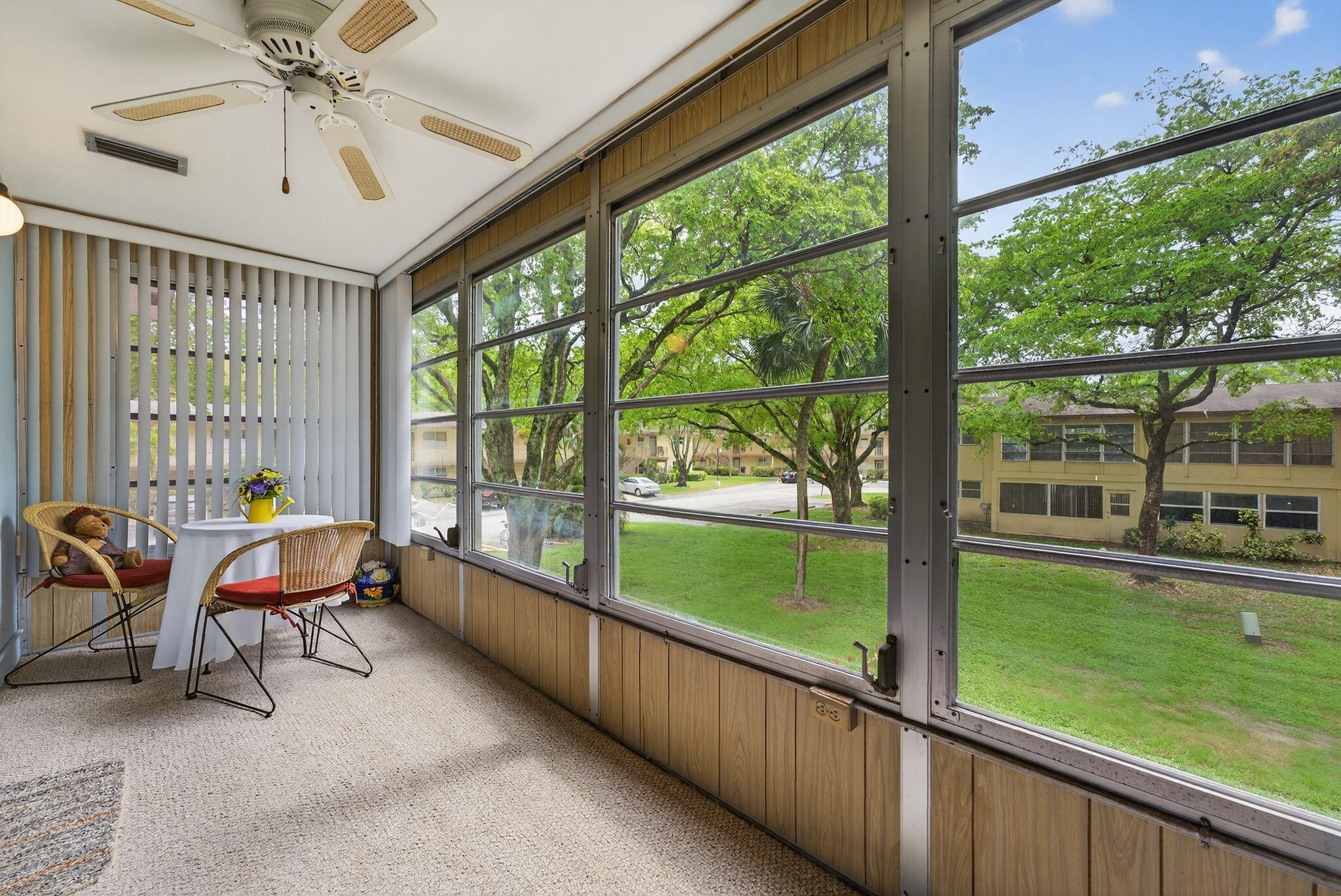 ORIOLE GARDENS THREE 81 CONDO - Residential
