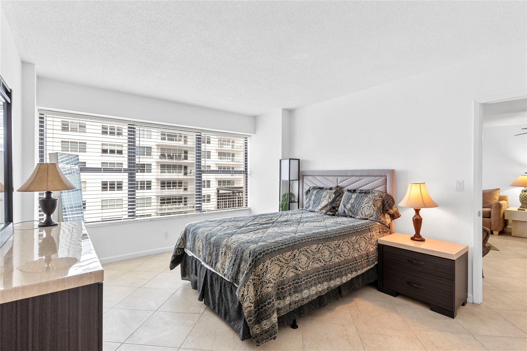 GALT OCEAN CLUB CONDO - Residential Lease