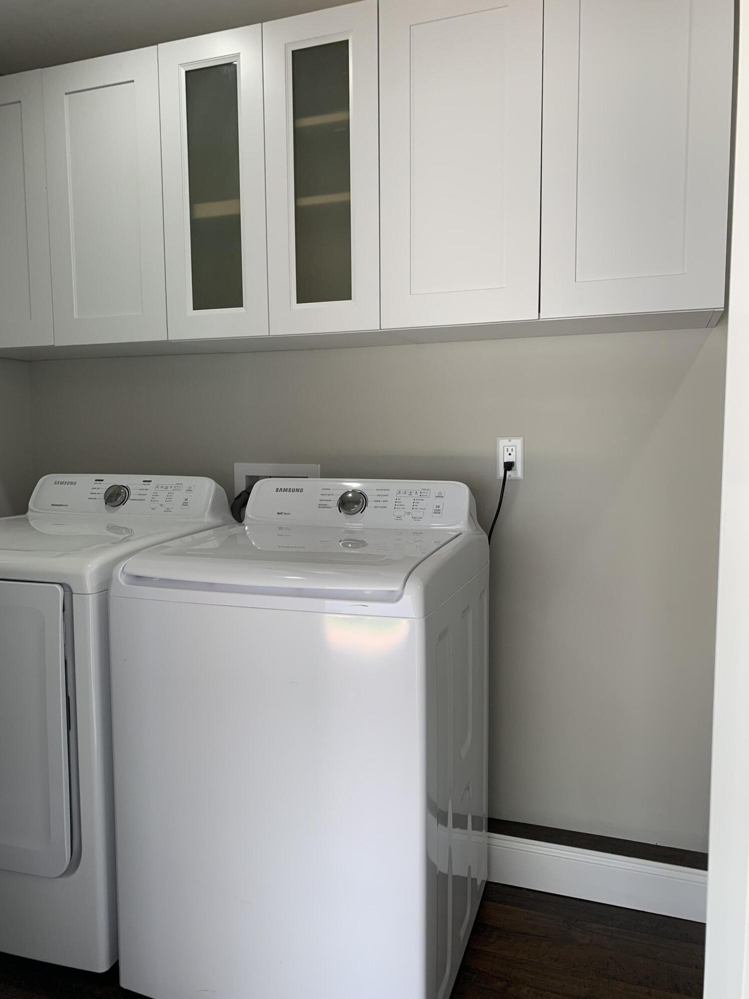 NORTH LAKE WORTH - Residential Lease