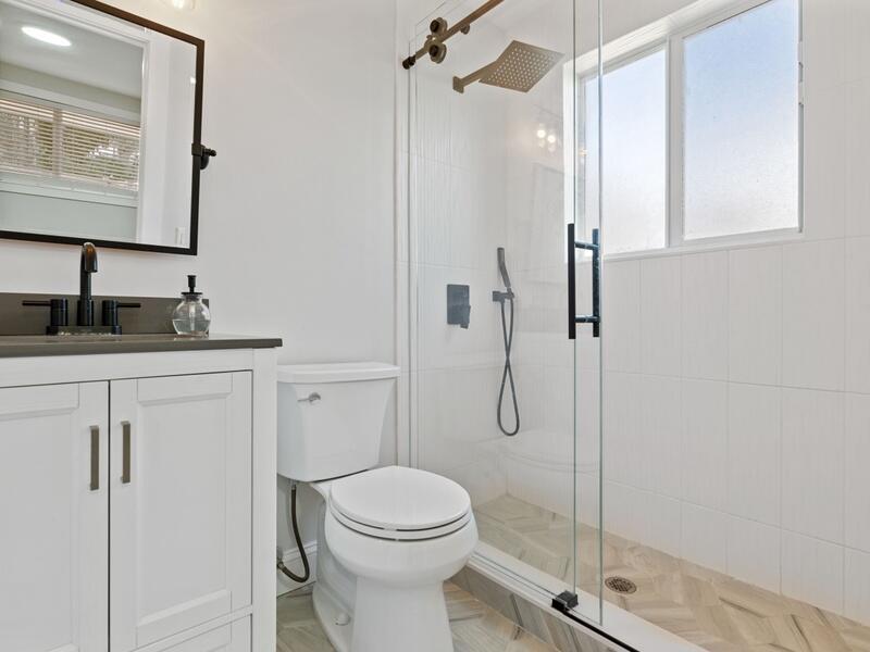 NORTH LAKE WORTH - Residential Lease