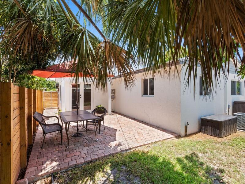 NORTH LAKE WORTH - Residential Lease