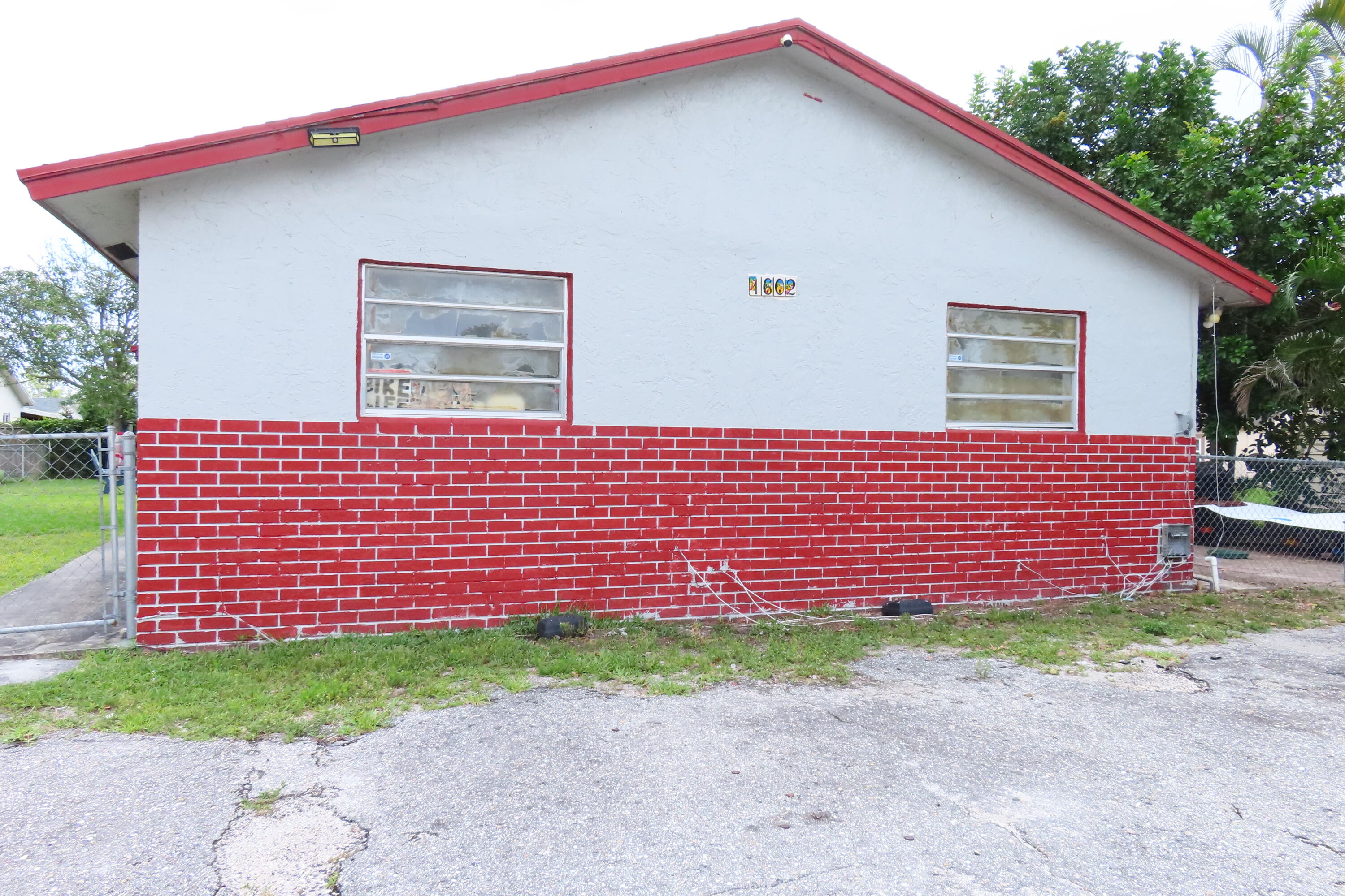 PLANTATION VILLAGE UNREC ON AM-8 - Residential Income