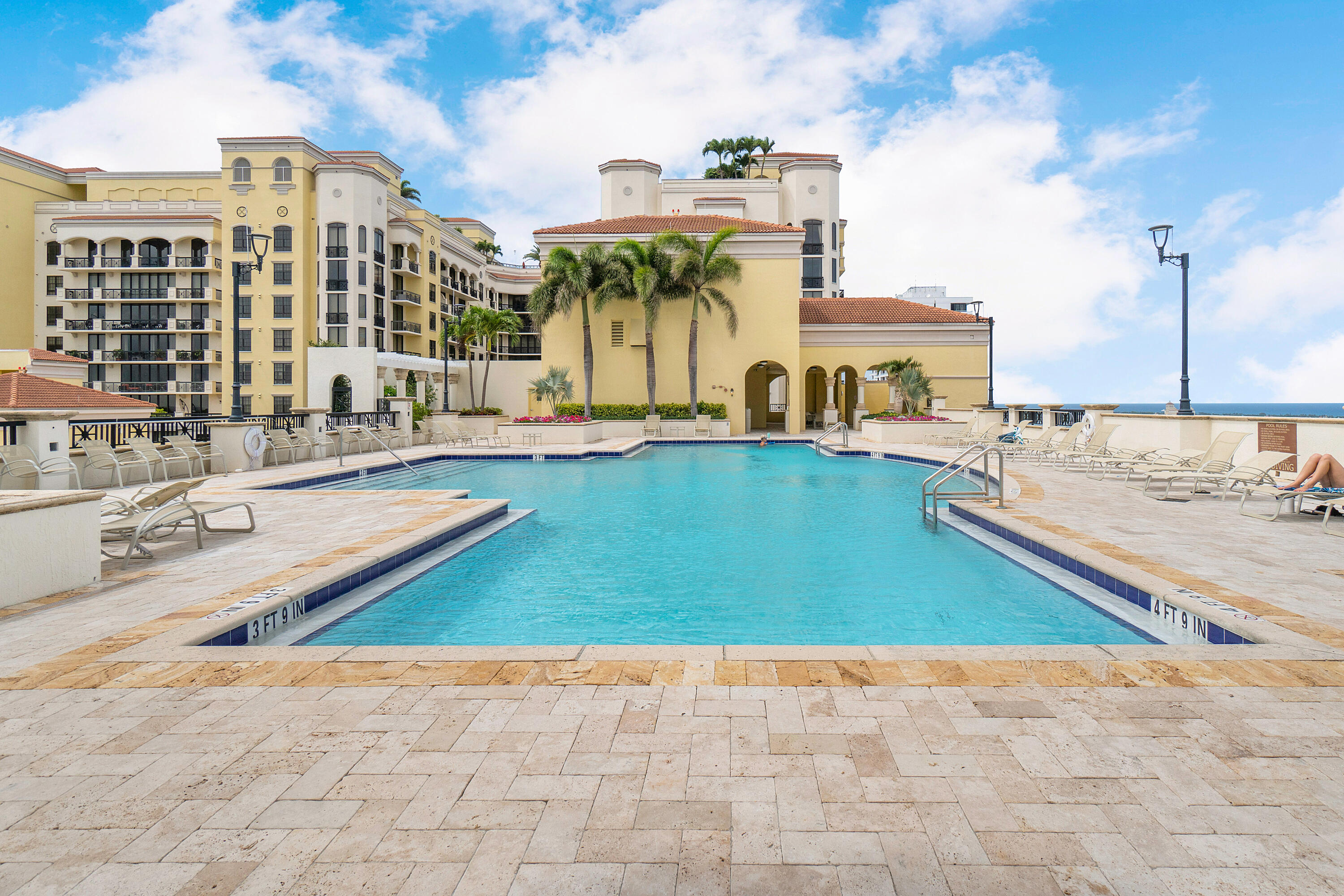 ONE CITY PLAZA CONDO - Residential