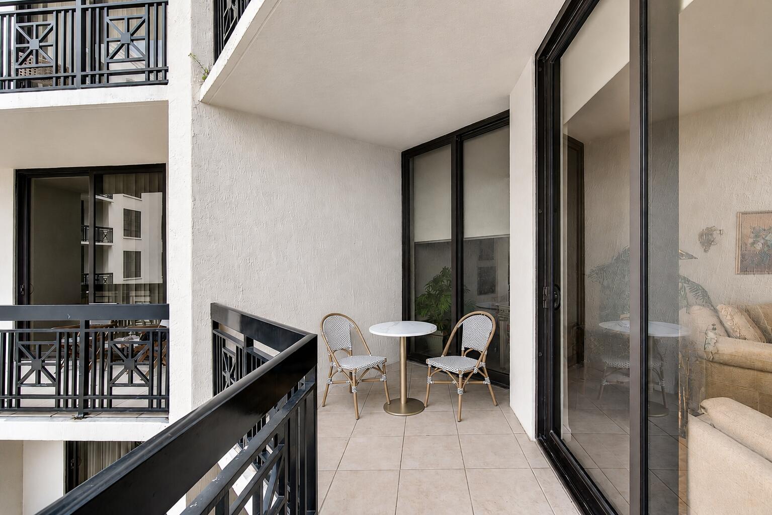 ONE CITY PLAZA CONDO - Residential