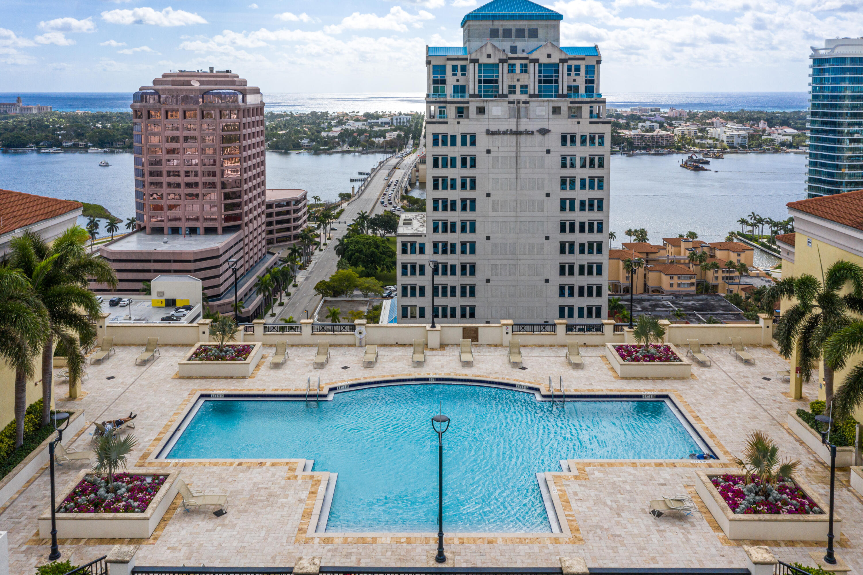ONE CITY PLAZA CONDO - Residential