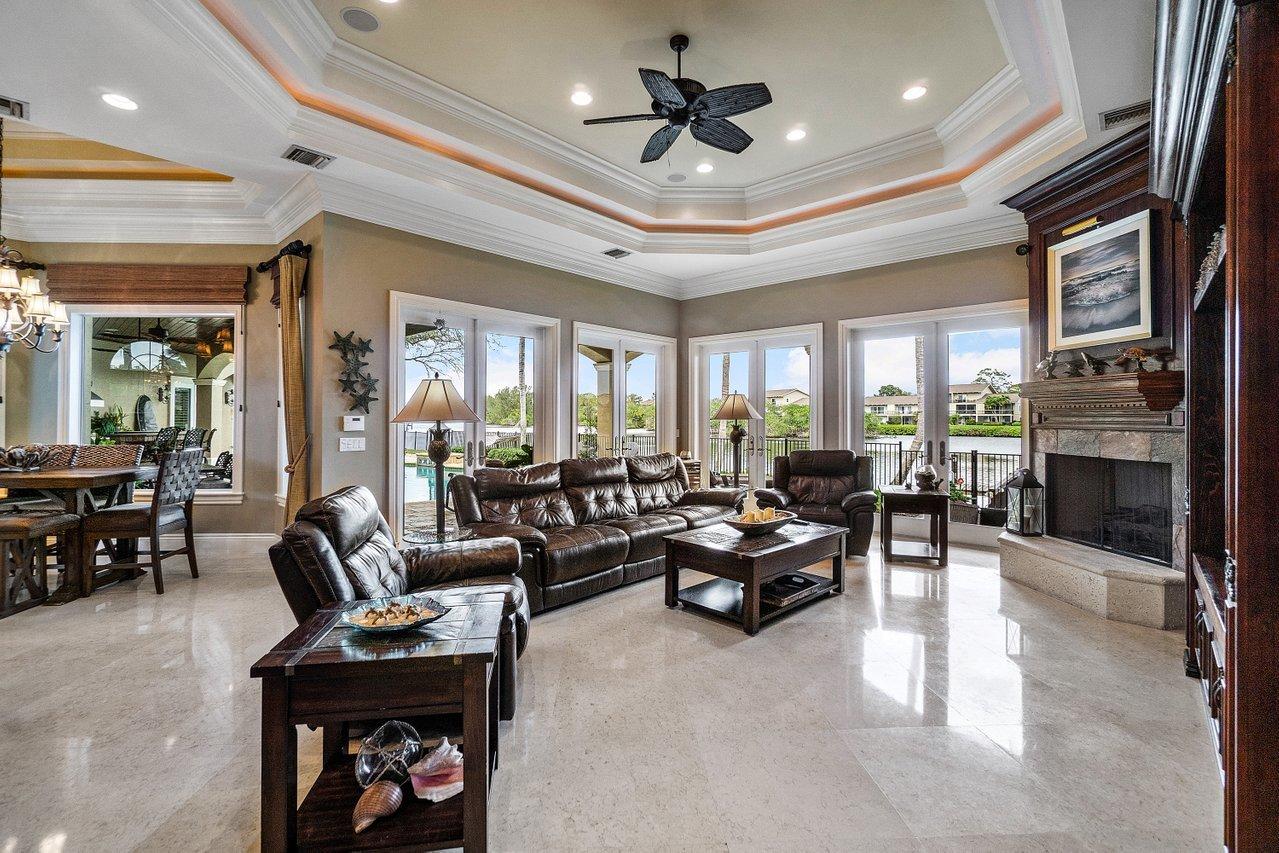 JUPITER RIVER ESTATES REVISED PLAT OF (AKA Islands - Residential
