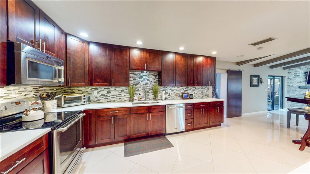 Sugar Pond Manor Wellingt - Residential