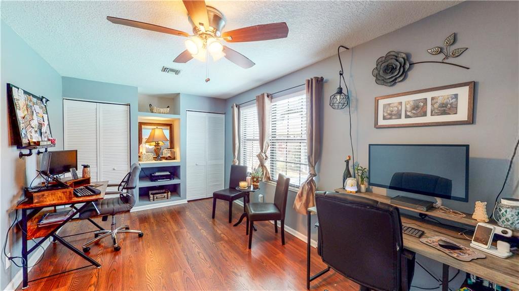 Sugar Pond Manor Wellingt - Residential