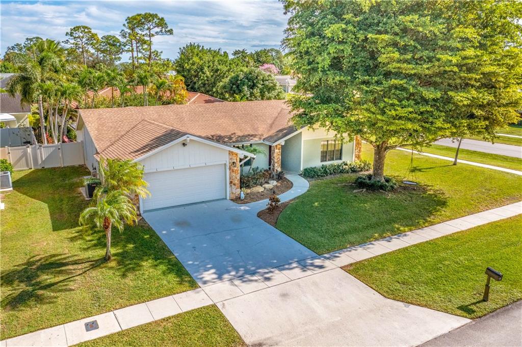 Sugar Pond Manor Wellingt - Residential