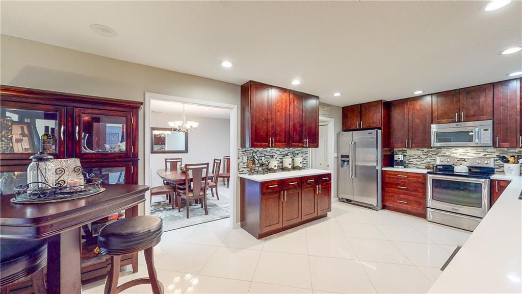 Sugar Pond Manor Wellingt - Residential