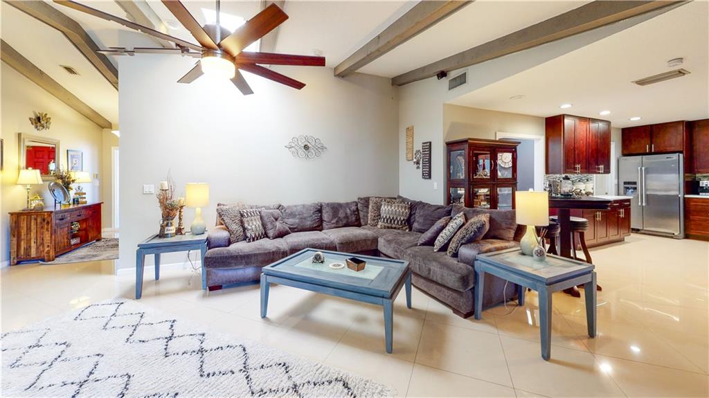 Sugar Pond Manor Wellingt - Residential