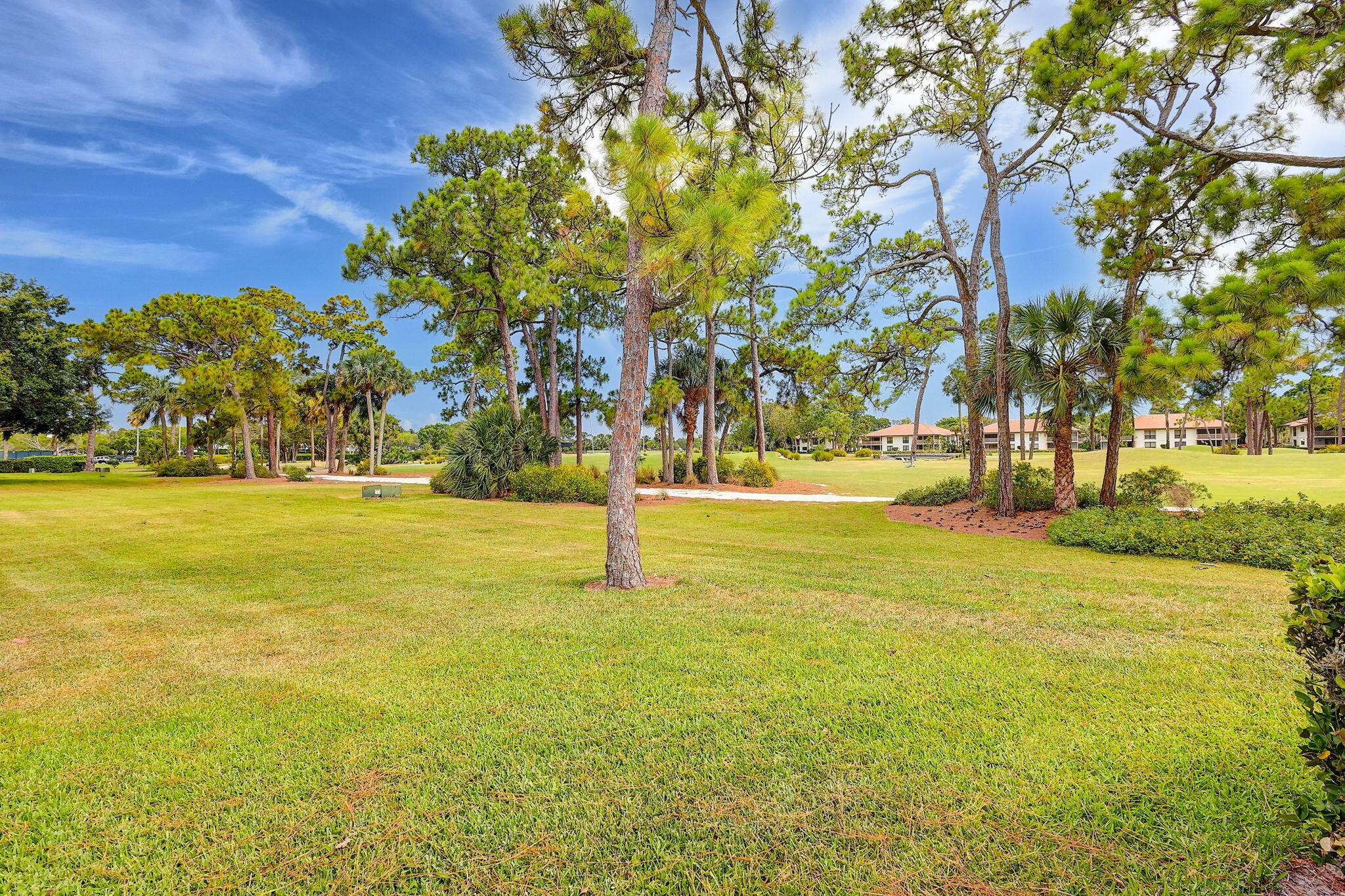PGA CLUB COTTAGES - Residential Lease