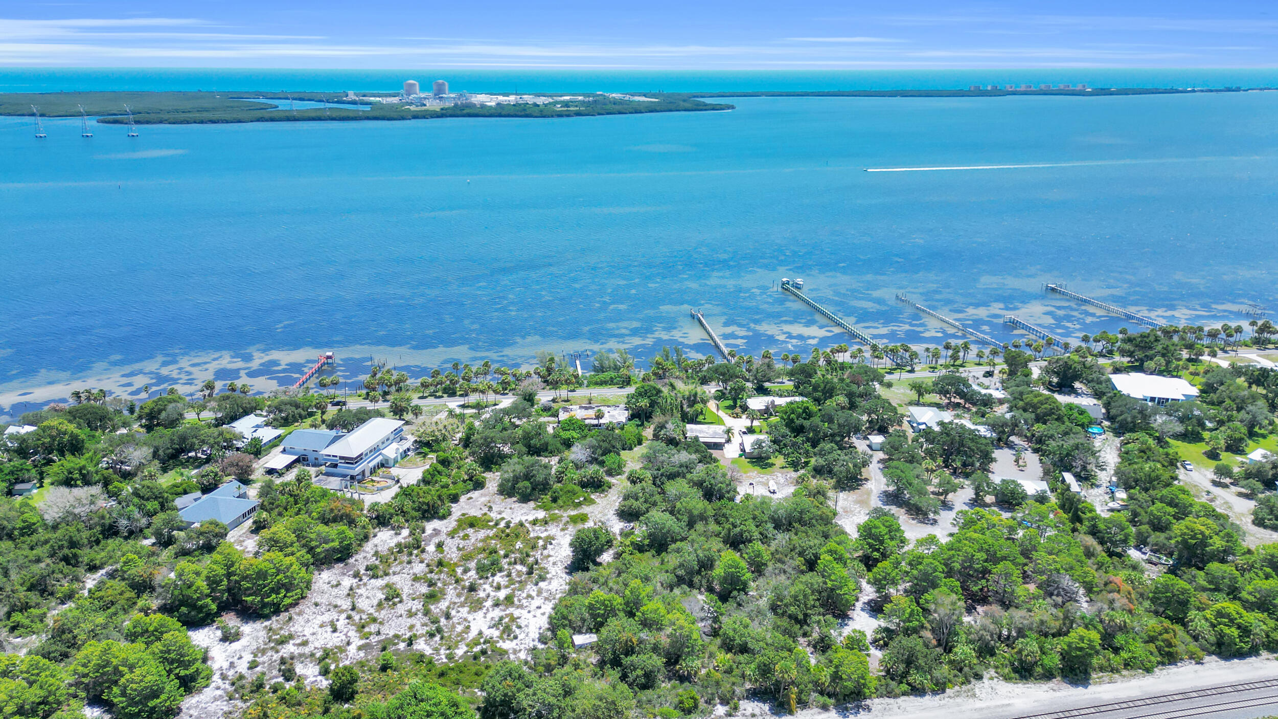 HAL S THOMAS RESUBDIVISION OF LOTS - Residential