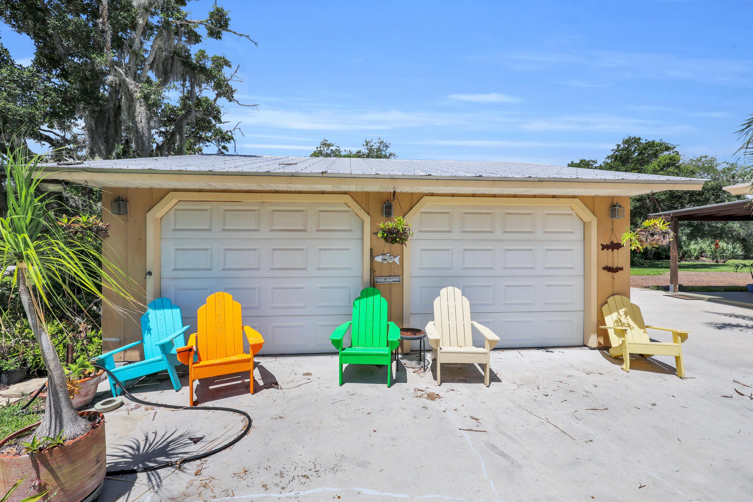 HAL S THOMAS RESUBDIVISION OF LOTS - Residential